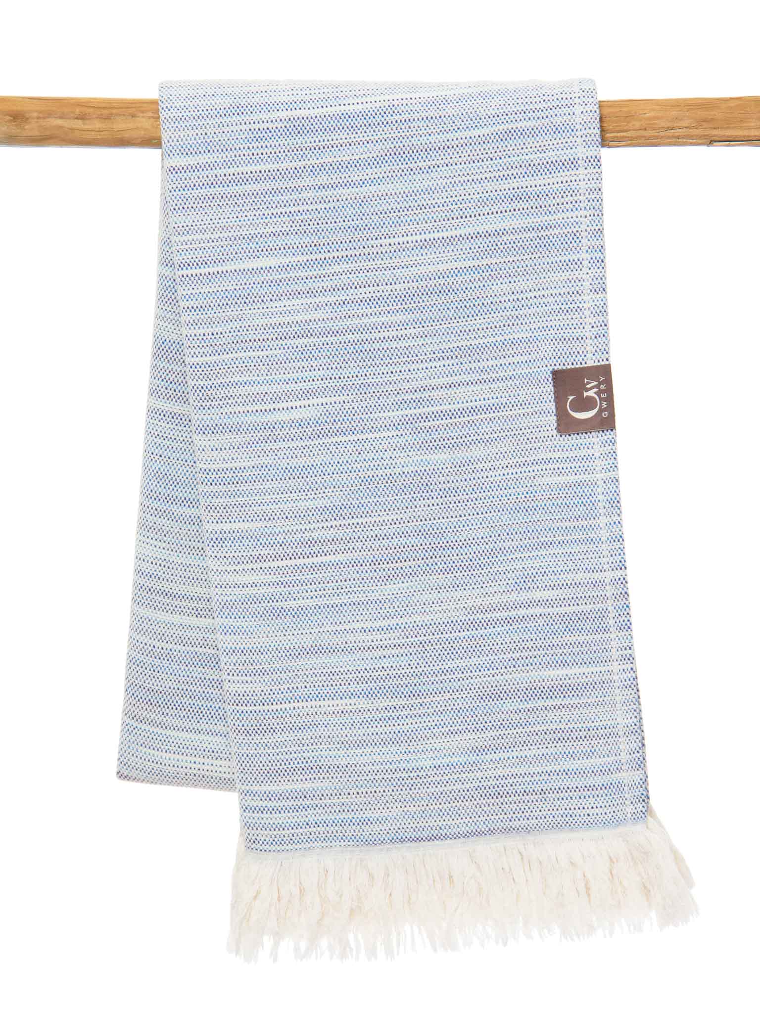 BLUE PATTERNED FEATHER XL BEACH TOWEL